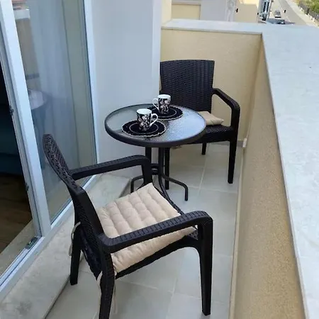아파트 Apartments_vj